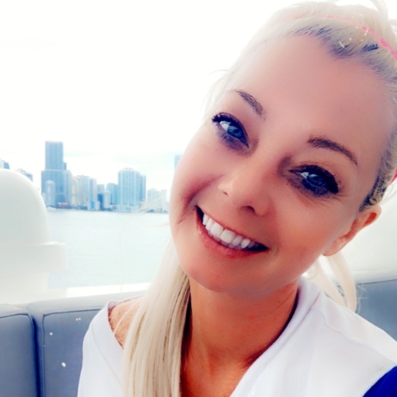 Meet your Posher, Posh - Picture 1 of 1